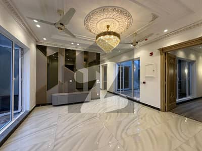 8 MARLA BRAND NEW HOUSE VERY SUPER HOT LOCATION AVAIL FOR RENT IN DHA RAHBER 11