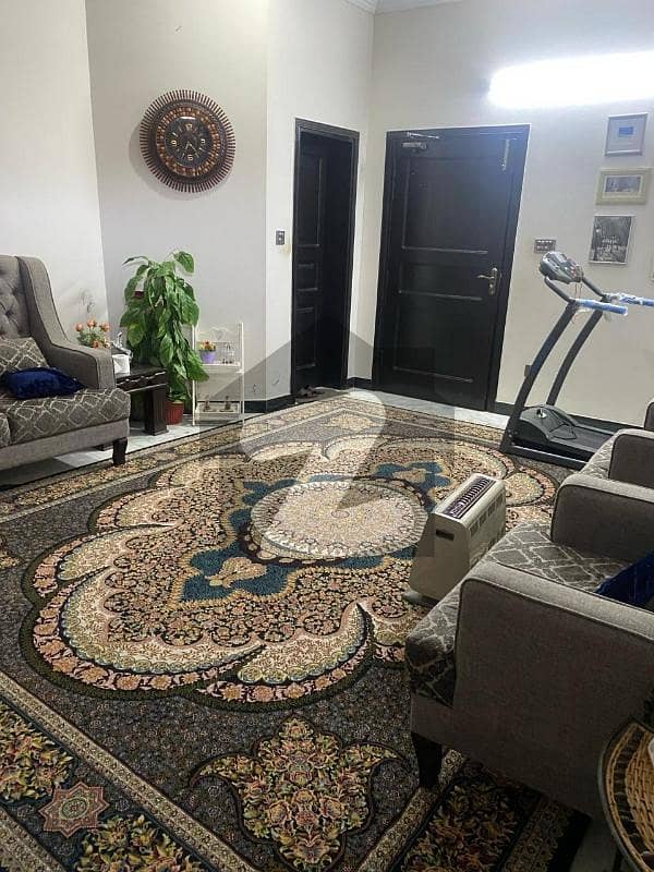 جناح آباد ایبٹ آباد میں 7 کمروں کا 10 مرلہ مکان 3.8 کروڑ میں برائے فروخت۔ جناح آباد ایبٹ آباد میں 7 کمروں کا 10 مرلہ مکان 3.8 کروڑ میں برائے فروخت۔