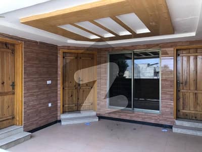 7 Marla House With Gas'S Available For Rent