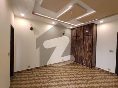 5 marla Upper Portion Available For Rent