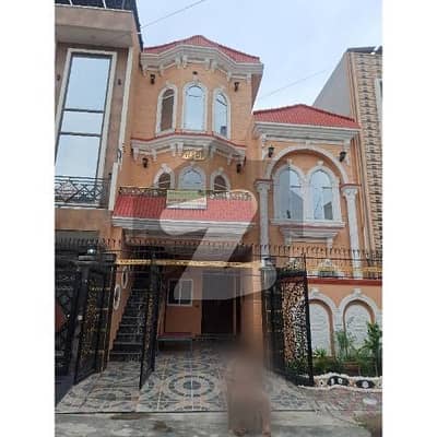 الرحمان گارڈن فیز 2 الرحمان گارڈن,لاہور میں 5 کمروں کا 5 مرلہ مکان 2.0 کروڑ میں برائے فروخت۔
