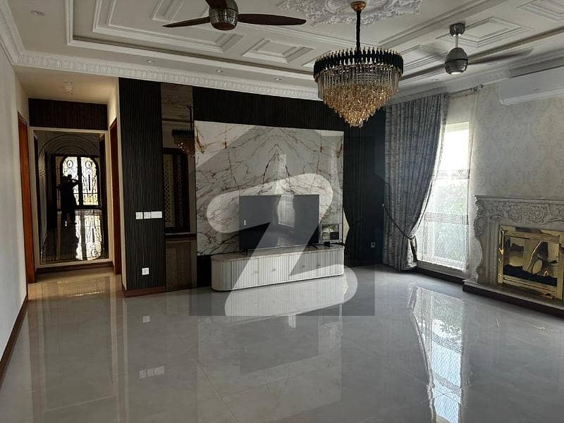 Luxurious House For Rent Luxurious House For Rent