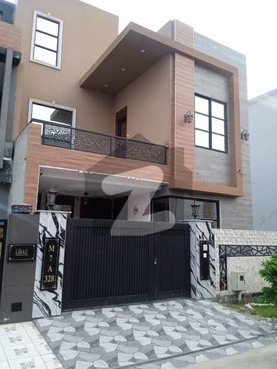 Luxury 7 Marla Triple Storey House with Basement for Sale in Lake City Sector M-7A, Lahore