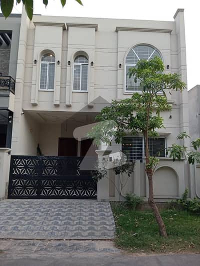 5 MARLA BRAND NEW HOUSE AVAILABLE FOR SALE