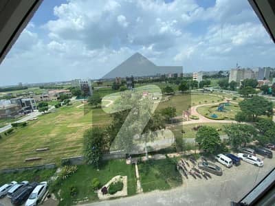ڈی ایچ اے فیز 8 سابقہ ایئر ایوینیو ڈی ایچ اے فیز 8,ڈی ایچ اے ڈیفینس,لاہور میں 2 کمروں کا 5 مرلہ فلیٹ 1.9 کروڑ میں برائے فروخت۔