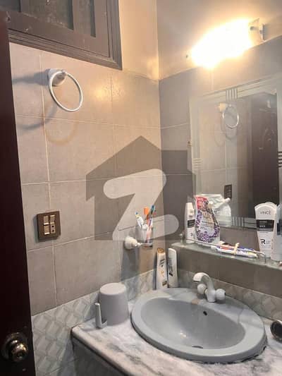 GROUND FLOOR PORTION 3 BED DRAWING LOUNGE FOR SALE