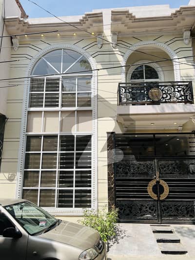 A BEAUTIFUL VICTORY HOUSE FOR SALE DEPENDS ON THREE MARLA IN AL HAFEEZ GARDEN PHASE 1.