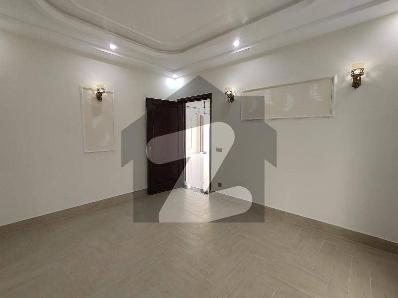 10 Marla Triple Storey House For Sale 10 Marla Triple Storey House For Sale