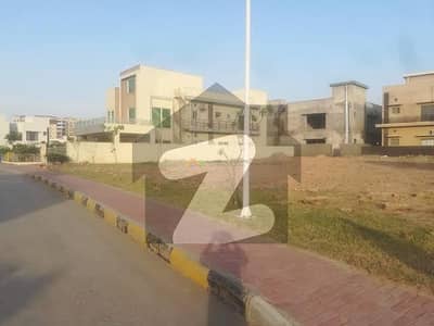 10 Marla Boulevard Plot L Block