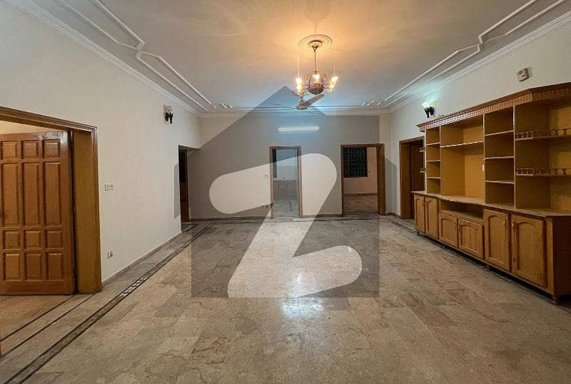 Upper Portion Available For Rent Upper Portion Available For Rent