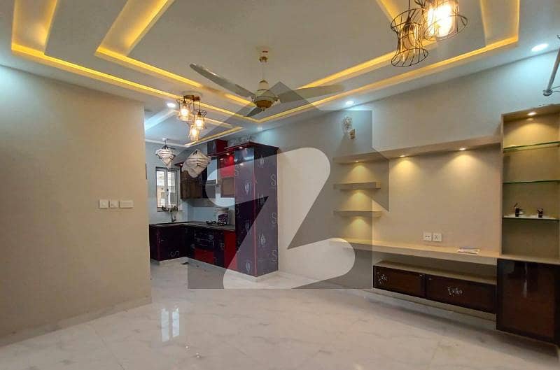 Upper Portion Available For Rent Upper Portion Available For Rent