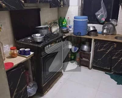 نارتھ ناظم آباد ۔ بلاک ایم نارتھ ناظم آباد,کراچی میں 2 کمروں کا 4 مرلہ فلیٹ 65.0 لاکھ میں برائے فروخت۔