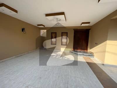 Prime Location 20 Marla House For Sale Available On Satiana Road