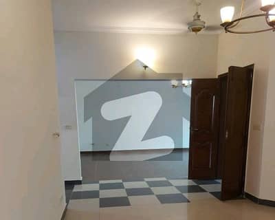 10 Marla House For Sale In The Perfect Location Of Askari 11 - Sector B