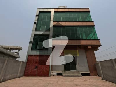 جی ٹی روڈ واہ میں 6 کنال عمارت 3.5 لاکھ میں کرایہ پر دستیاب ہے۔