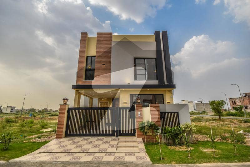 5 MARLA LUXURY HOUSE FOR SALE 5 MARLA LUXURY HOUSE FOR SALE