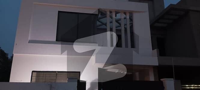 BRAND NEW HOUSE 5 MARLA AVAILABLE FOR RENT IN BAHRIA ORCHARD LAHORE