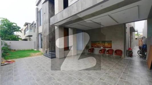 ڈی ایچ اے فیز 5 ڈیفنس (ڈی ایچ اے),لاہور میں 5 کمروں کا 1 کنال مکان 2.4 لاکھ میں کرایہ پر دستیاب ہے۔