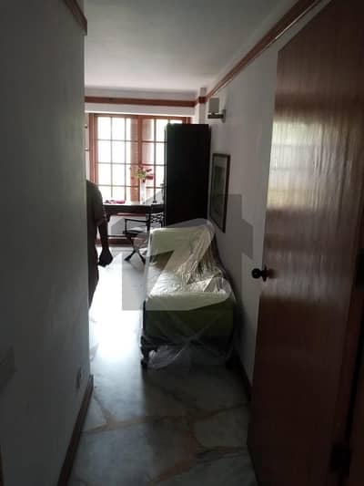 Prime Location Lower Portion Is Available For rent In Clifton - Block 2