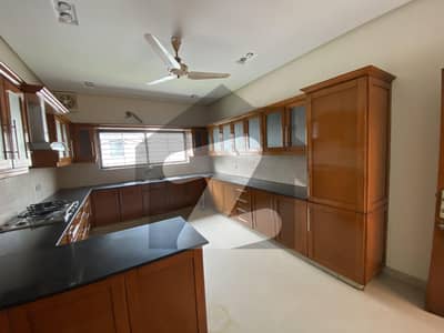 Premium 3 Kanal Upper Portion Is Available For Rent In Model Town