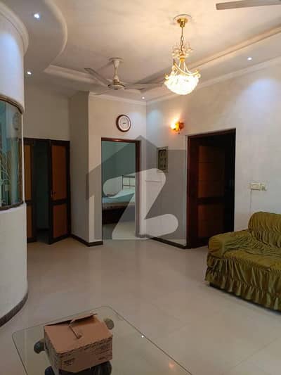 10 MARLA UPPER PORTION AVAILABLE FOR RENT IN DHA PHASE 4 LAHORE