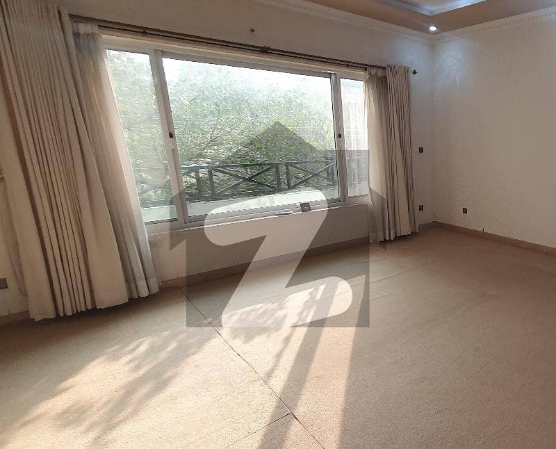 Renovated 4 Bedroom Beautiful House Renovated 4 Bedroom Beautiful House