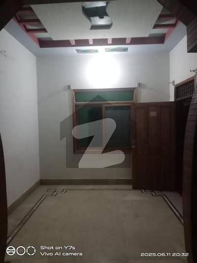 Very Neat & Clean2 Bed Dd Ground Floor Portion At Block -12 Johar