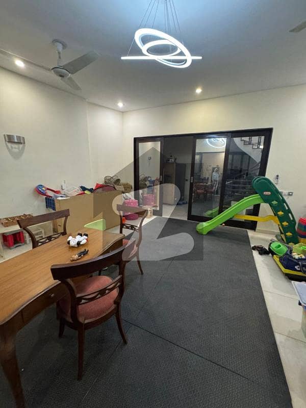 500 Sq Yards Bungalow 500 Sq Yards Bungalow