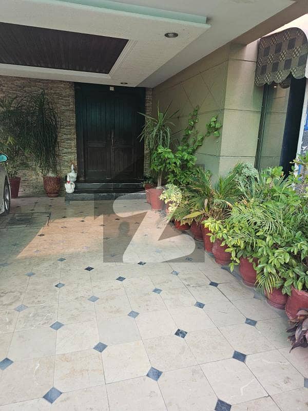 In Bahria Town - Safari Villas 3 House For sale Sized 16 Marla