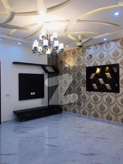 10 Marla Slightly Used Upper Portion For Rent Hot Location