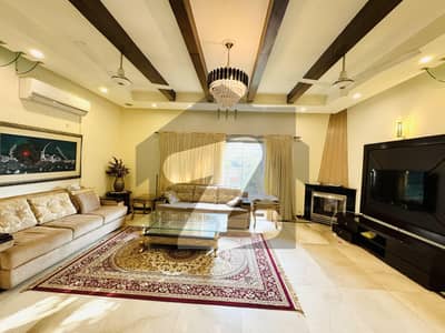 لیک سٹی میڈوز لاہور میں 4 کمروں کا 1 کنال مکان 5.05 کروڑ میں برائے فروخت۔