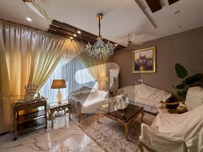 10 Marla Corner Fully Furnished Bungalow For Sale At Prime Location Near Park Commercial Area