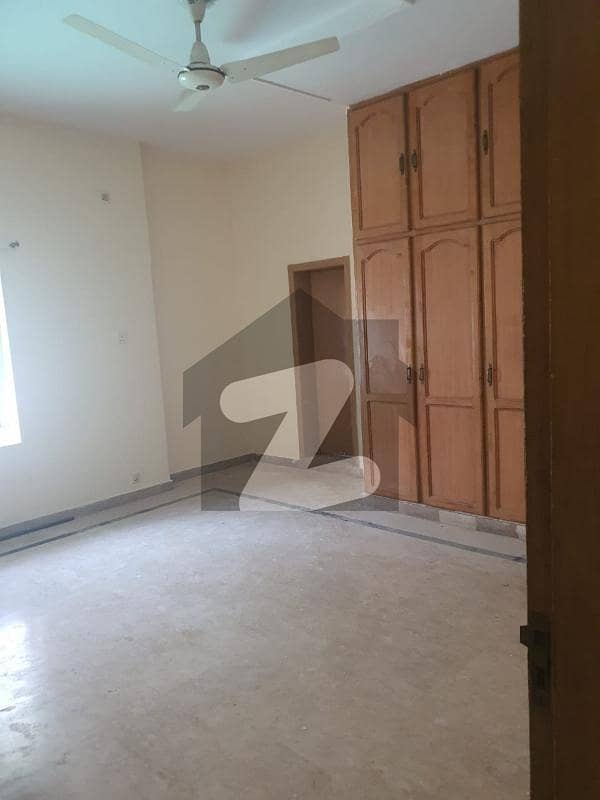 Upper Portion For Rent G9-1 Ideal Location Upper Portion For Rent G9-1 Ideal Location