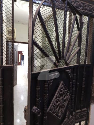 3 BED DD FLAT FOR SALE IN GULSHAN-E-IQBAL 13 D/2