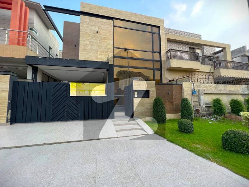 5 Marla Elegant And Fully Maintained Super Hot Located Bungalow Is Available For Rent In The Best Block Of DHA Lahore. 5 Marla Elegant And Fully Maintained Super Hot Located Bungalow Is Available For Rent In The Best Block Of DHA Lahore.