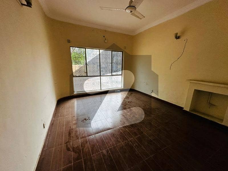 Your Dream 444 Square Yards House Is Available In F-6 Your Dream 444 Square Yards House Is Available In F-6