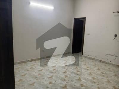 Elegant 1 Kanal Upper Portion For Rent In DHA Phase 1 Prime Location!