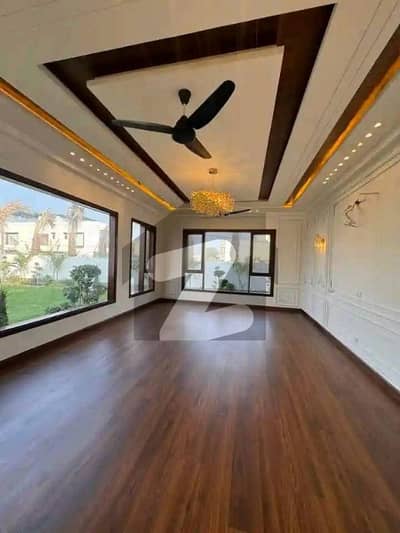Brand New 1000 Yards Bungalow Available For Sale