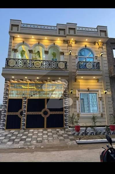 زکریا ٹاؤن ملتان میں 3 کمروں کا 4 مرلہ مکان 1.25 کروڑ میں برائے فروخت۔