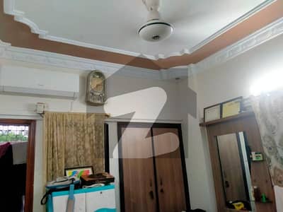 گلشنِ اقبال - بلاک 17 گلشنِ اقبال,گلشنِ اقبال ٹاؤن,کراچی میں 2 کمروں کا 3 مرلہ فلیٹ 90.0 لاکھ میں برائے فروخت۔