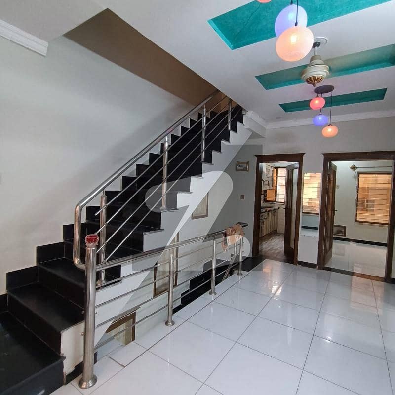 4.5 Marla House available for rent in G13