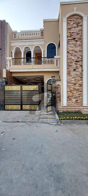 5 Marla Luxury House Available For Sale 5 Marla Luxury House Available For Sale