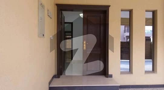 Ideally Located House Of 17 Marla Is Available For sale In Lahore