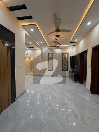 پی ایچ اے ایف آفیسرز ریزڈینسیا کوری روڈ,اسلام آباد میں 8 کمروں کا 14 مرلہ مکان 1.95 لاکھ میں کرایہ پر دستیاب ہے۔ پی ایچ اے ایف آفیسرز ریزڈینسیا کوری روڈ,اسلام آباد میں 8 کمروں کا 14 مرلہ مکان 1.95 لاکھ میں کرایہ پر دستیاب ہے۔