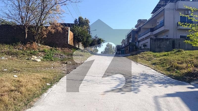 1 KANAL LEVEL PLOT FOR SALE