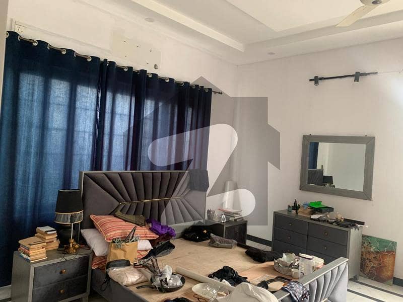 UPPER PORTION AVAILABLE FOR RENT UPPER PORTION AVAILABLE FOR RENT