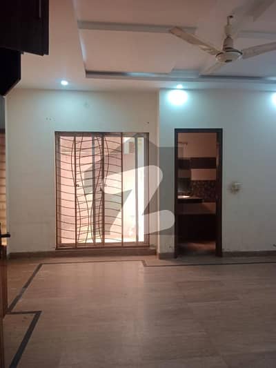 Independent 3.5 Marla 3 Bed Full House For Rent At Alfalah Town
