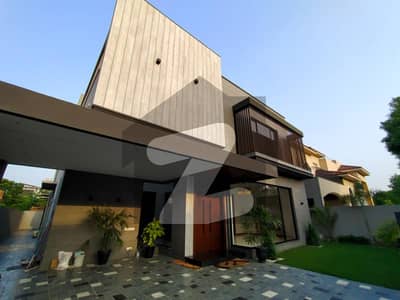 ONE KANAL BEAUTIFULL HOUSE AVALIABLE FOR RENT IN DHA DEFANCE PHASE 5