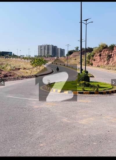 ڈی ایچ اے فیز 4 - سیکٹر اے ڈی ایچ اے ڈیفینس فیز 4,ڈی ایچ اے ڈیفینس,اسلام آباد میں 1 کنال رہائشی پلاٹ 3.2 کروڑ میں برائے فروخت۔