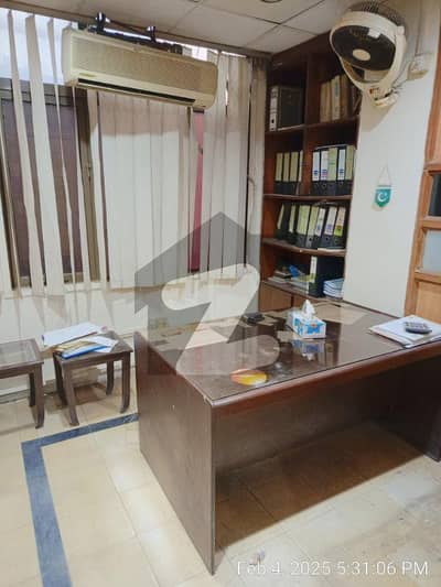 1275 Sqft Office In Plaza Main Boulevard Gulberg 3 Lhr For Rent Ideal Location In Gulberg